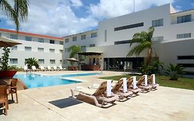 Courtyard By Marriott Playa del Carmen